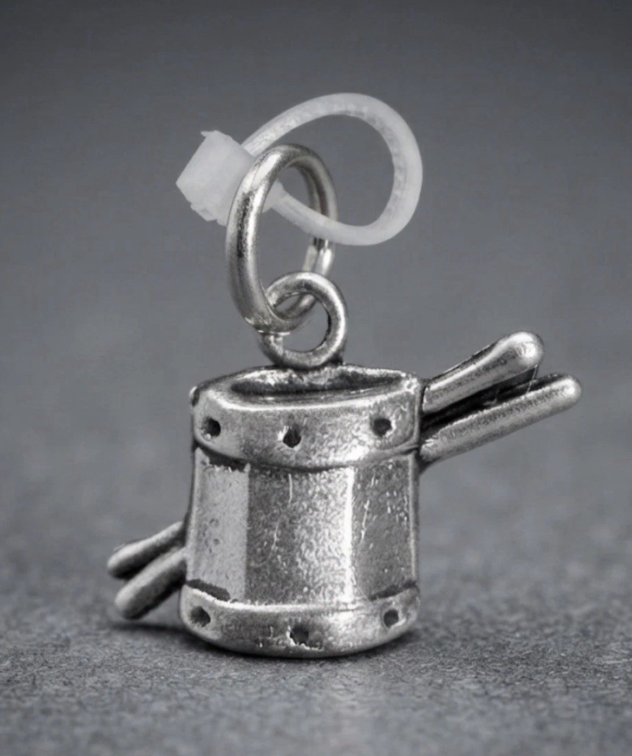 GANZ Silver Drum With Sticks Charm Vintage 90’s GANZ Silver Drum With Sticks Charm Vintage 90’s