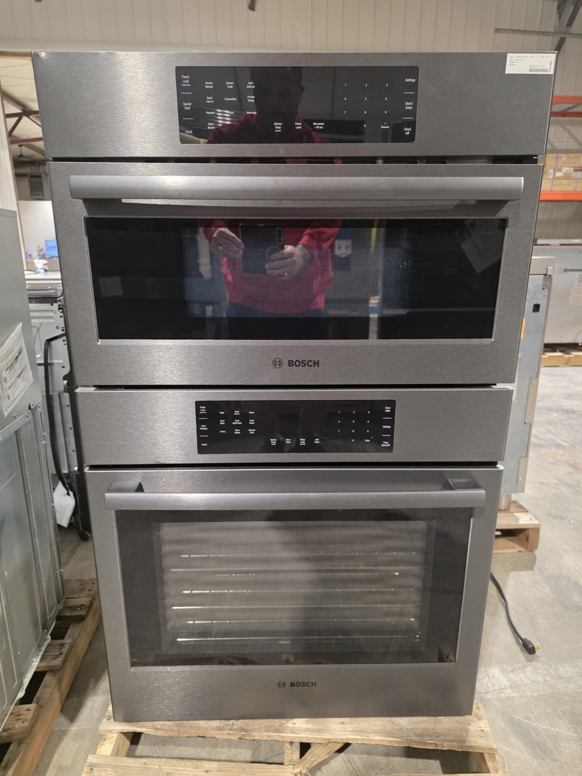 NIB Bosch 800 Series HBL8743UC 30\