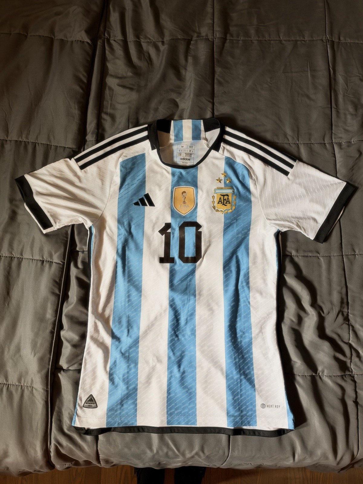 adidas Argentina 2022-23 Authentic Messi #10 World Cup Champions Jersey M IV5786 adidas Argentina 2022-23 Authentic Messi #10 World Cup Champions Jersey M IV5786
