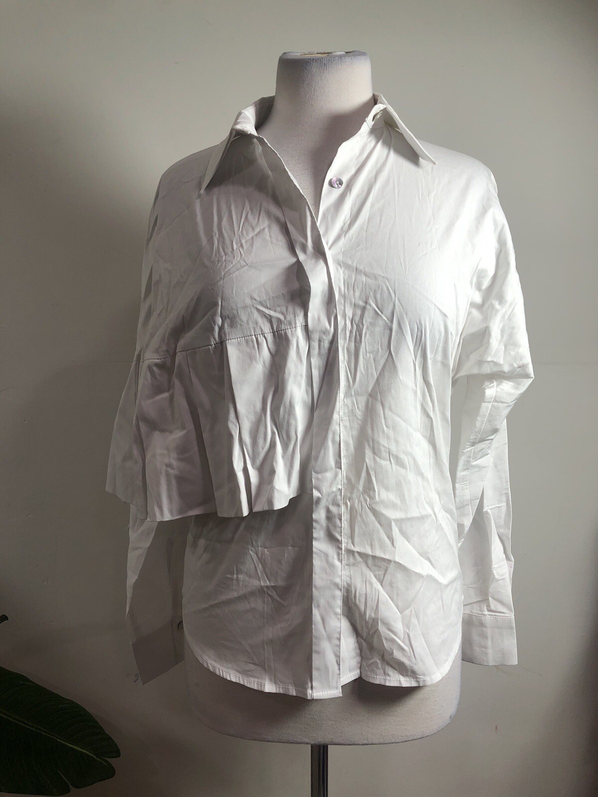BALOSSA Long Sleeve  Neck Button Front White Lalana Shirt Size 40