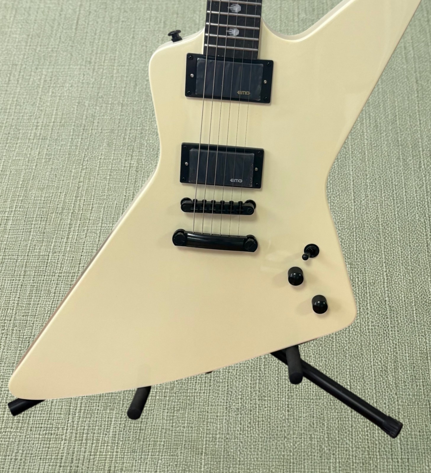 US Warehouse Custom James Hetfield Cream Electric Guitar HH Pickups Black Part US Warehouse Custom James Hetfield Cream Electric Guitar HH Pickups Black Part