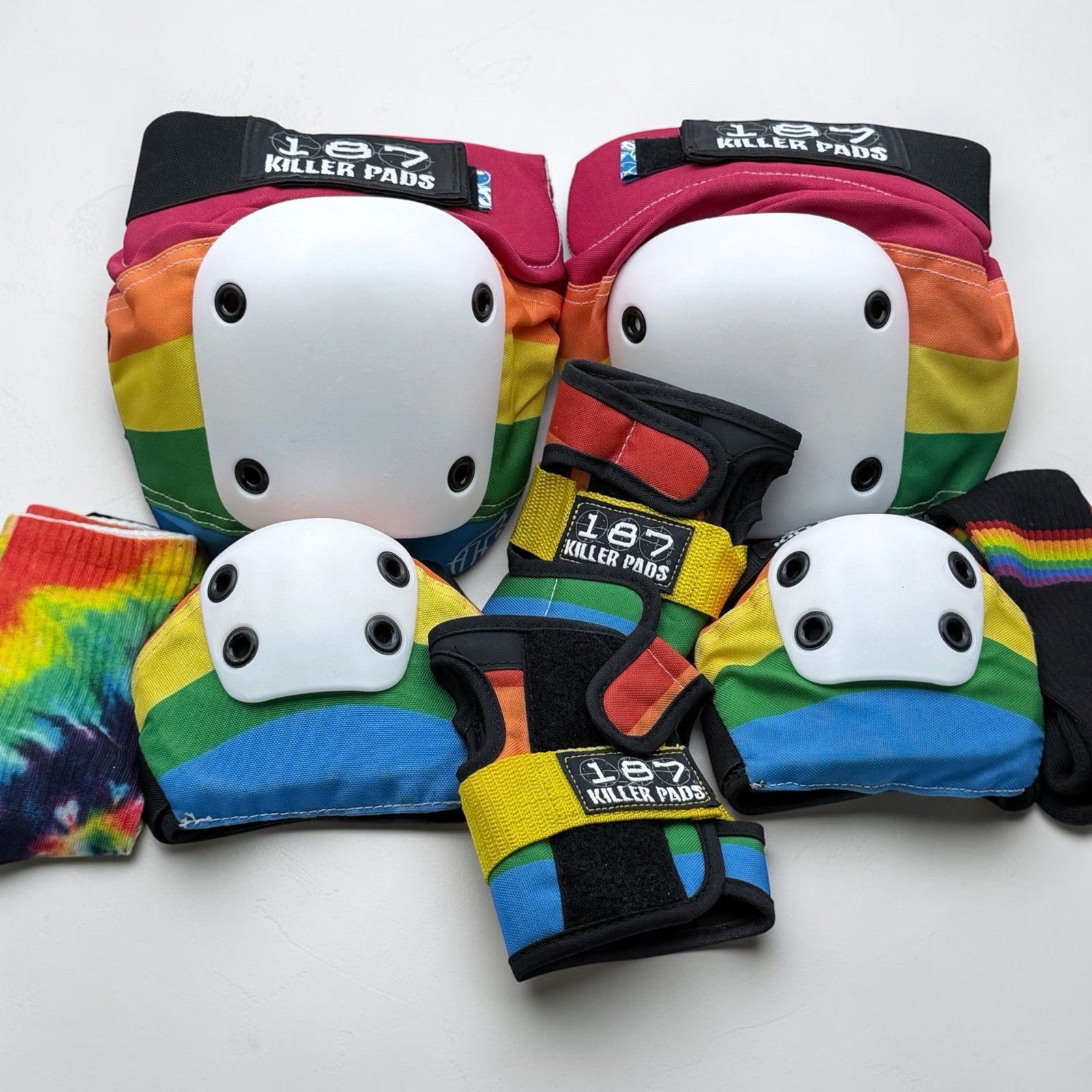 Rainbow 187 Killer Pads Full Set Adult Wrist Knee Elbow Pads (XL) Skating Skate Rainbow 187 Killer Pads Full Set Adult Wrist Knee Elbow Pads (XL) Skating Skate