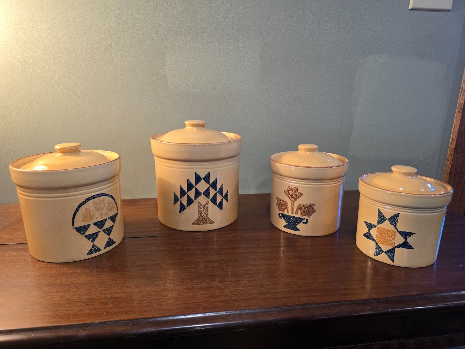 Vintage Pfaltzgraff MAFA America (Set of 4 Canisters) Vintage Pfaltzgraff MAFA America (Set of 4 Canisters)