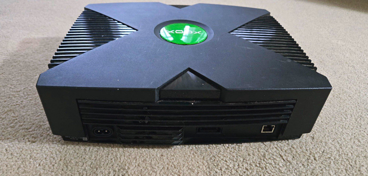 Microsoft Xbox Original Console Black/Green NTSC-U/C 480p 8GB no wires