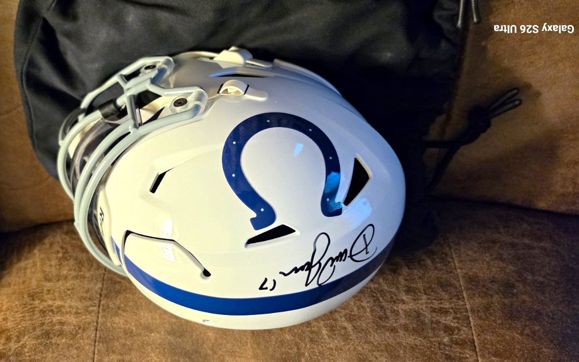 Daniel Jones Signed Indianapolis Colts Riddell Midi Speed Flex Helmet Fanatics Daniel Jones Signed Indianapolis Colts Riddell Midi Speed Flex Helmet Fanatics