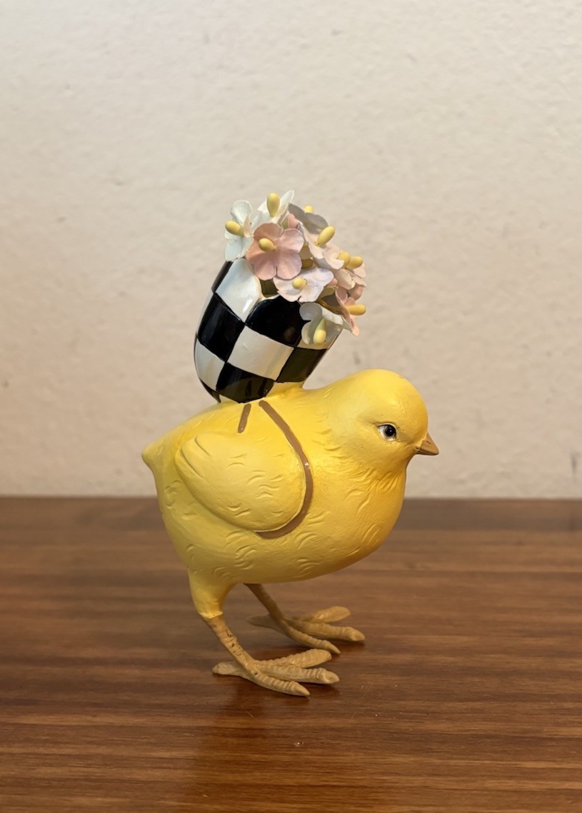MACKENZIE CHILDS Courtly Check Easter Spring HIKING CHICK Figurine MACKENZIE CHILDS Courtly Check Easter Spring HIKING CHICK Figurine