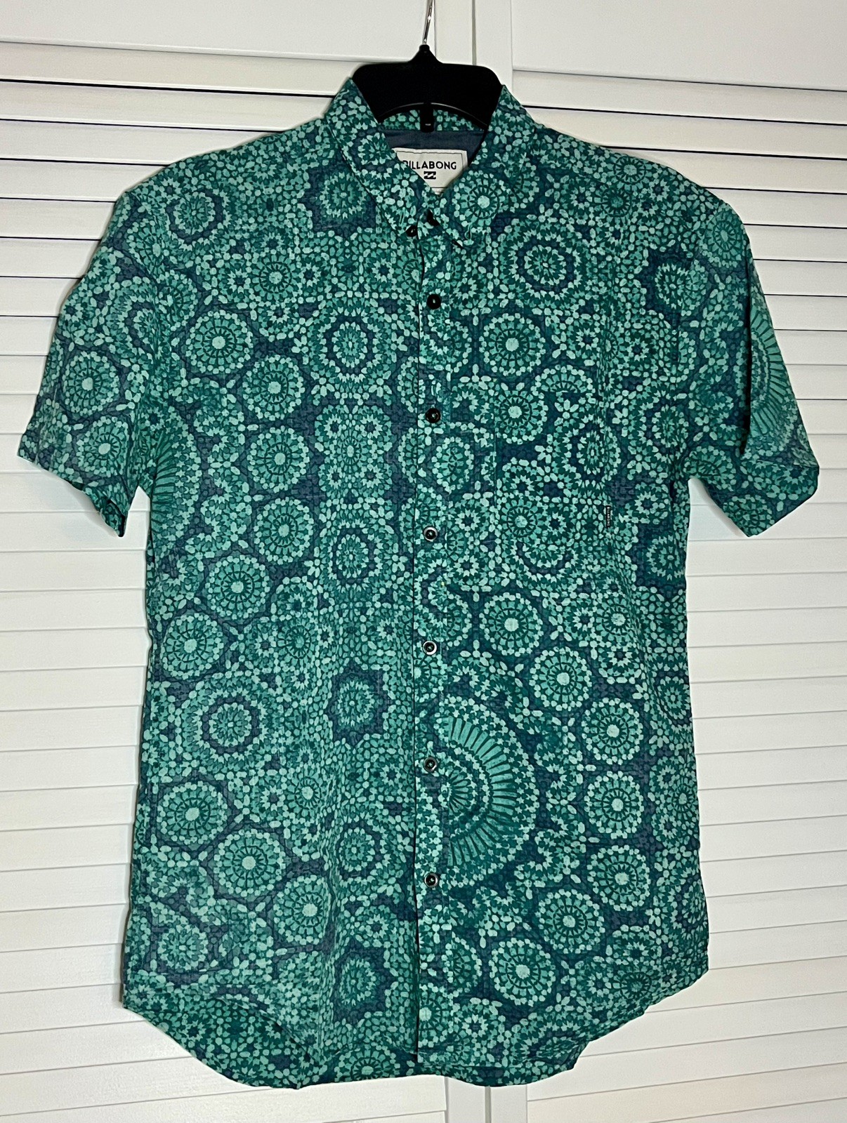 Billabong Geometric Mosaic Button Up Hawaiian Shirt Men’s Surf Festival