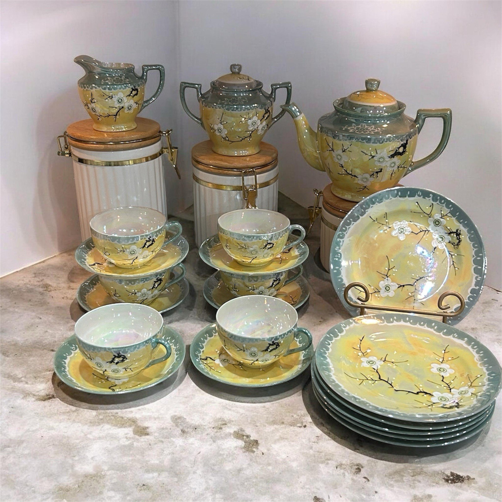 Vintage Takito Japan Lusterware Cherry Blossom Green And Yellow Teaset 21 Pieces Vintage Takito Japan Lusterware Cherry Blossom Green And Yellow Teaset 21 Pieces