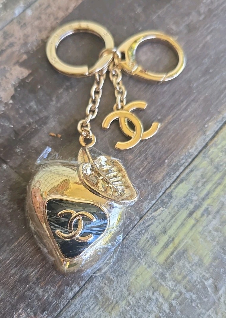 Upcycled Chanel Charm Keychain/Bag Charm * Made With Authentic Chanel Key Ring Upcycled Chanel Charm Keychain/Bag Charm * Made With Authentic Chanel Key Ring