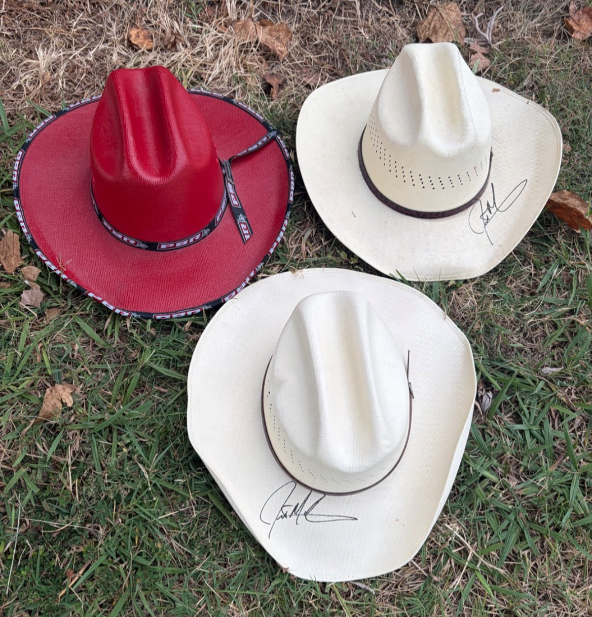Pro Bull Riding hats JB Mauney Justin McBride Signed Autographed PBR  Western
