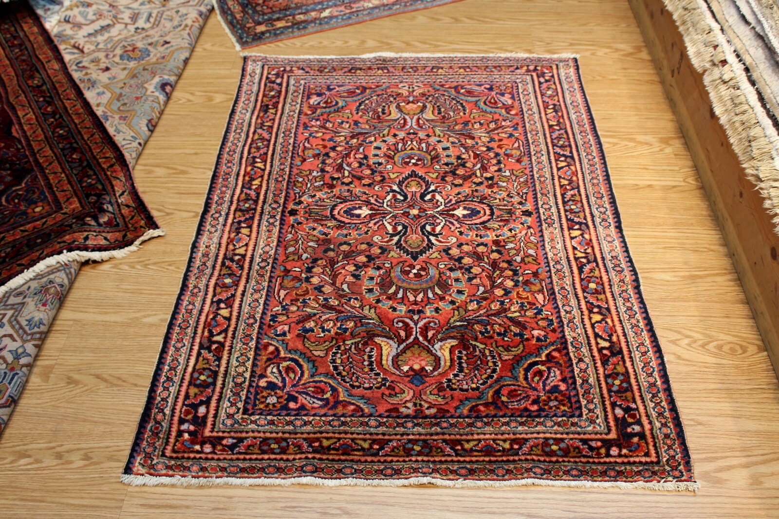 Antique Sarouk design Lilihan 3'6