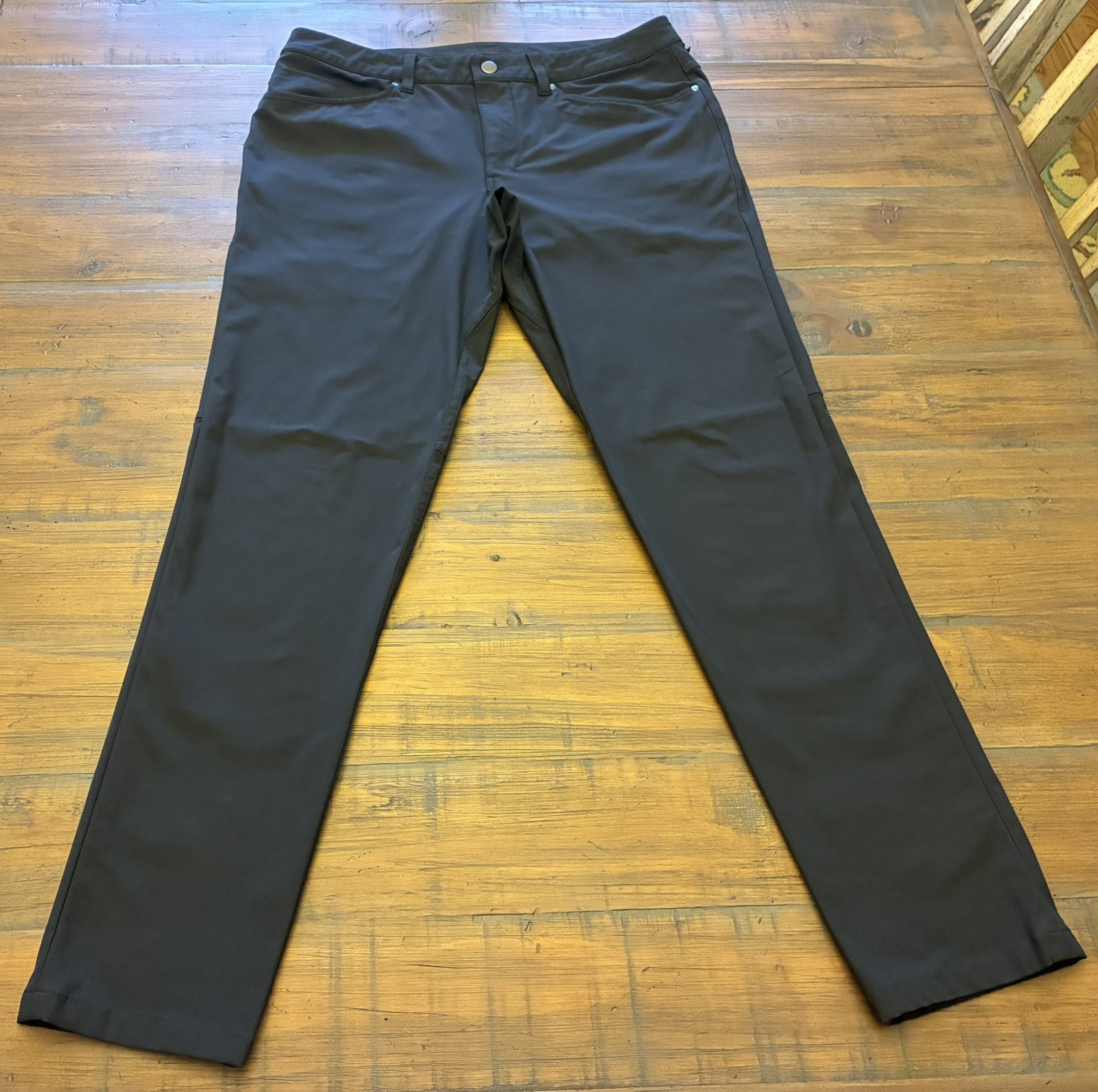 Lululemon Men’s 32x20 Slim Warpstreme Pants charcoal 
