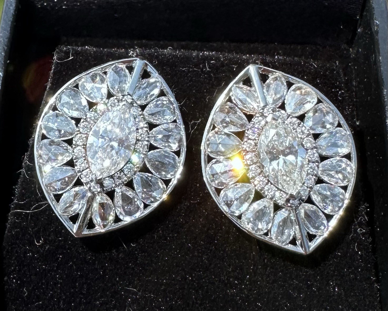 ESTATE HUGE 3.35CT ONE OF A KIND ROSE MARQUISE & ROUND CUT DIAMOND EARRINGS 18K