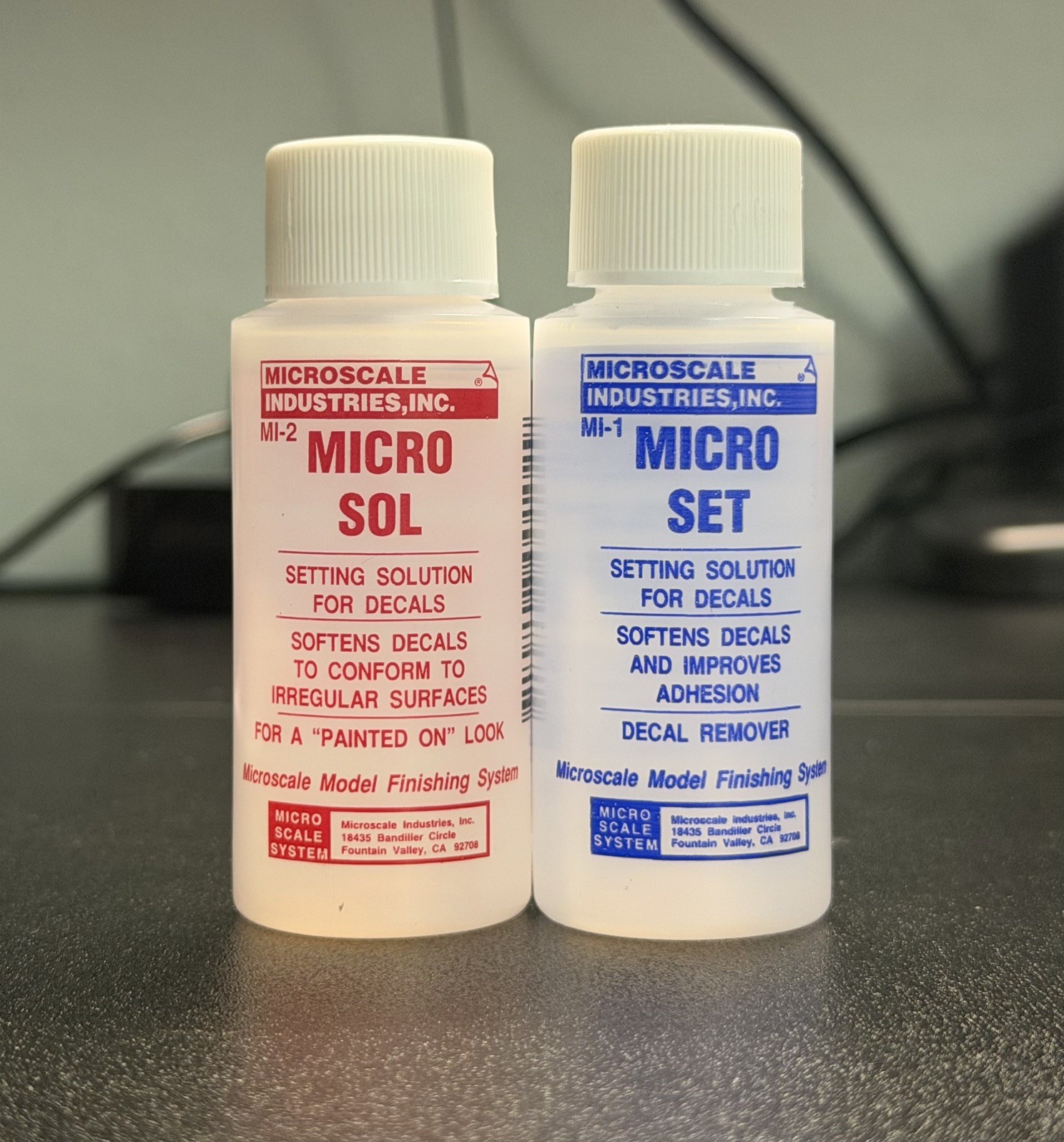 Microscale Micro Set/Micro Sol Decal Setting Solution Set MI-1/MI-2 - US Microscale Micro Set/Micro Sol Decal Setting Solution Set MI-1/MI-2 - US