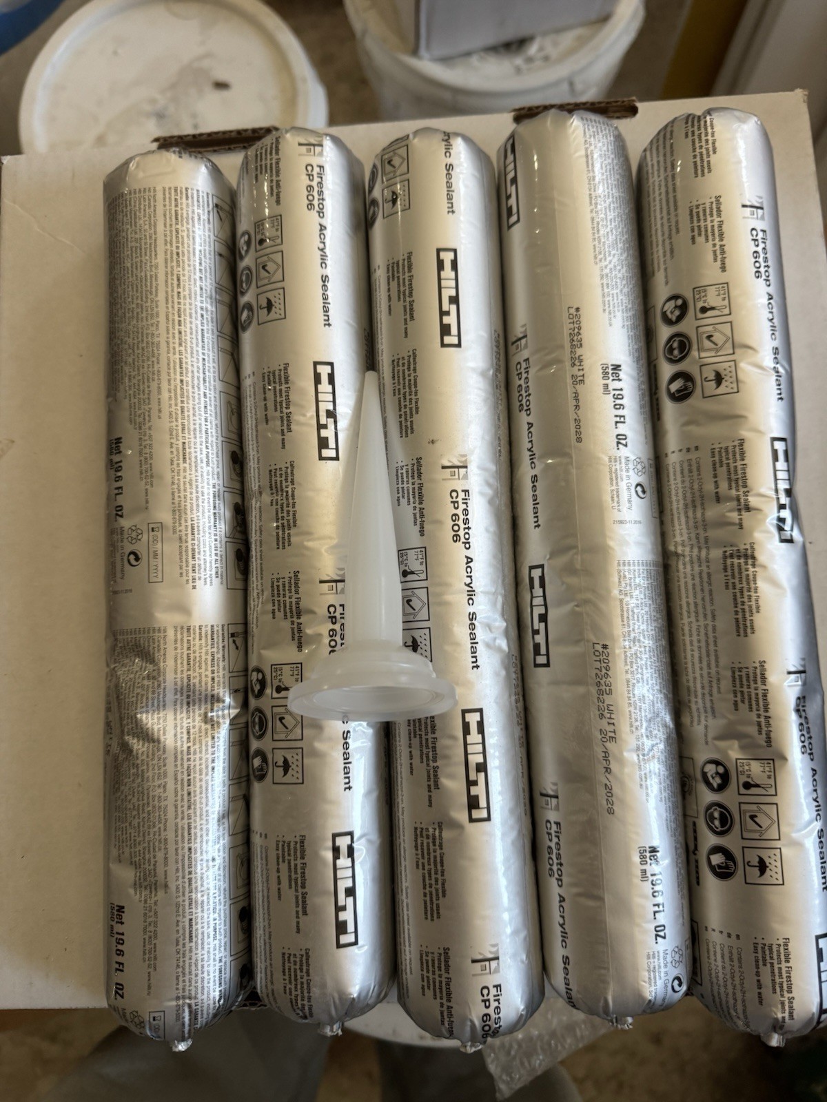 Hilti Firestop Acrylic Sealant CP606 BRAND NEW SEALED RT Hilti Firestop Acrylic Sealant CP606 BRAND NEW SEALED RT