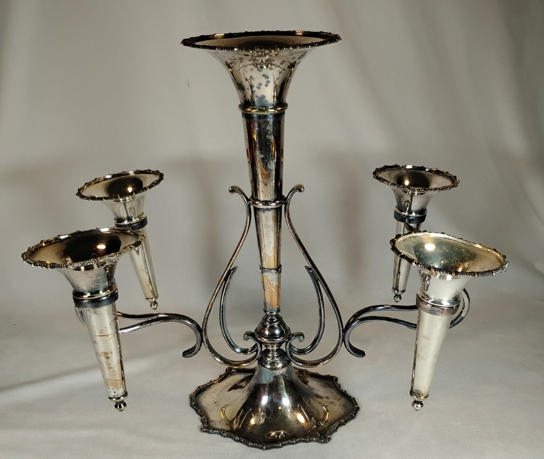 Antique Early 20th Century Silverplate Epergne Centerpiece Elkington & Co 1922 Antique Early 20th Century Silverplate Epergne Centerpiece Elkington & Co 1922