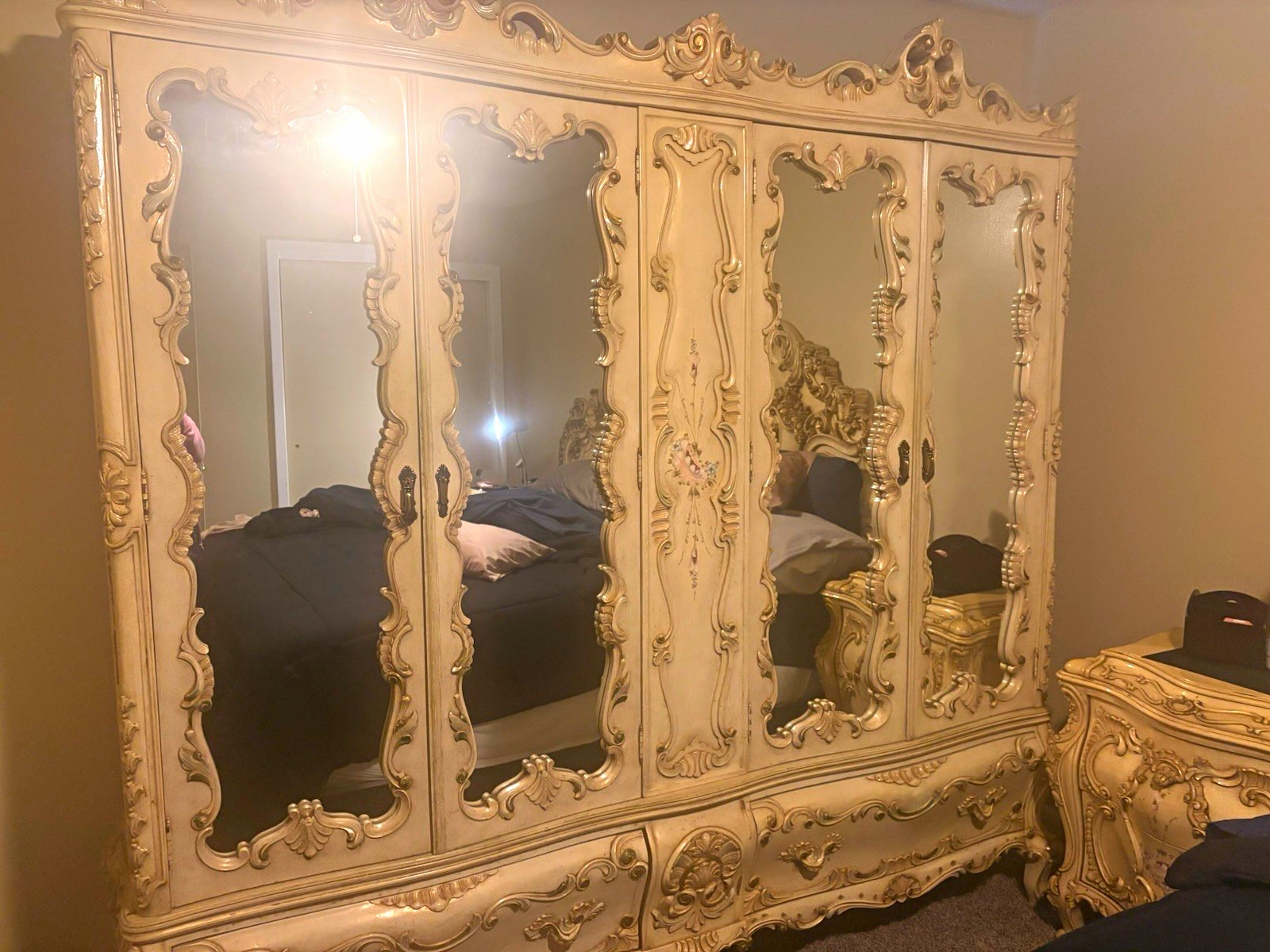 Rococo Beige/Gold Wood Bedroom Set 2pc Wardrobe Armoire & Matching Dresser Rococo Beige/Gold Wood Bedroom Set 2pc Wardrobe Armoire & Matching Dresser
