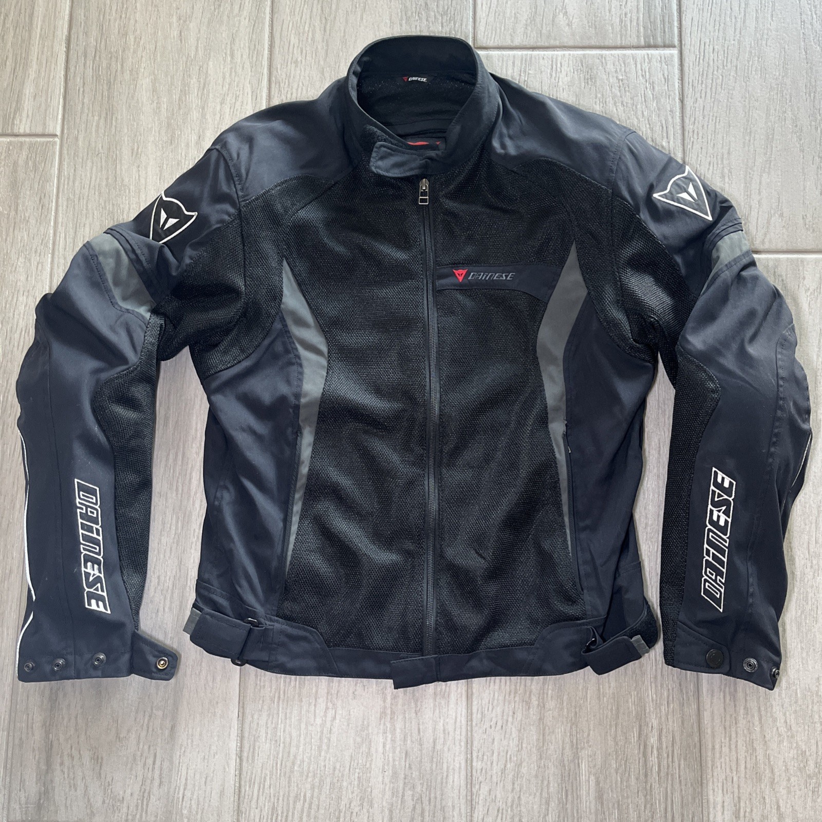 Men\'s Dainese Black Motorcycle Mesh Tex Jacket Size 50 With Elbow Shoulder Armor
