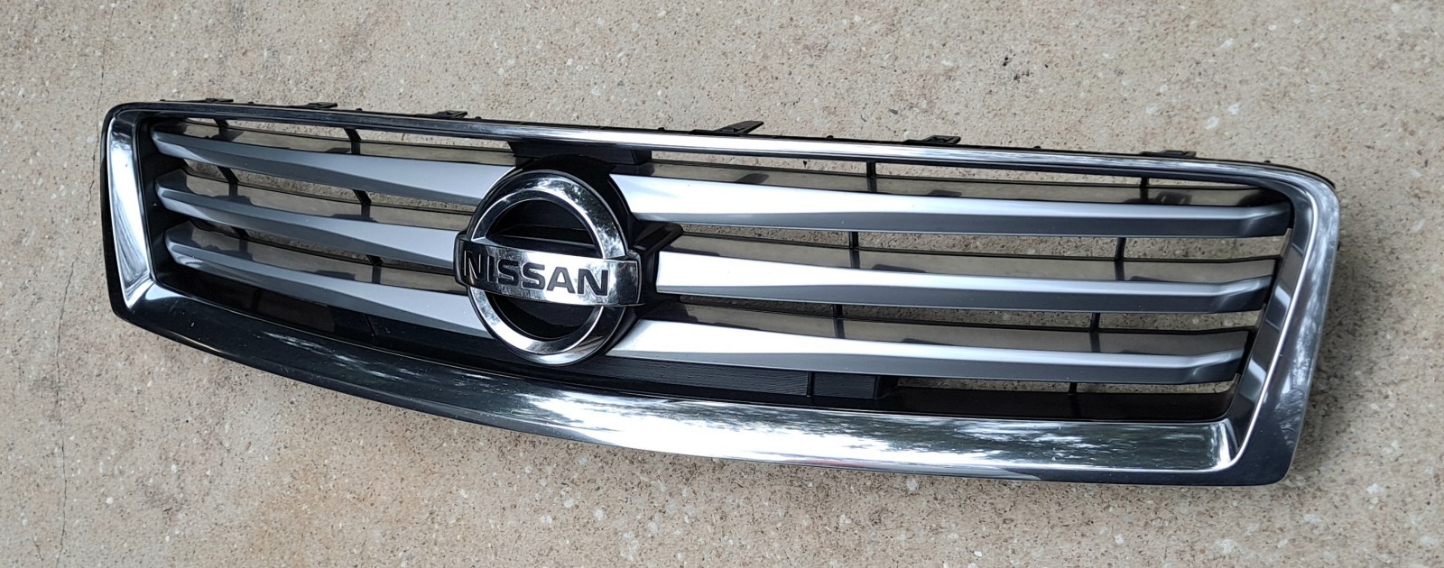 2012-2014 Nissan Maxima Front Upper Grille Chrome & Silver 2013 (B)