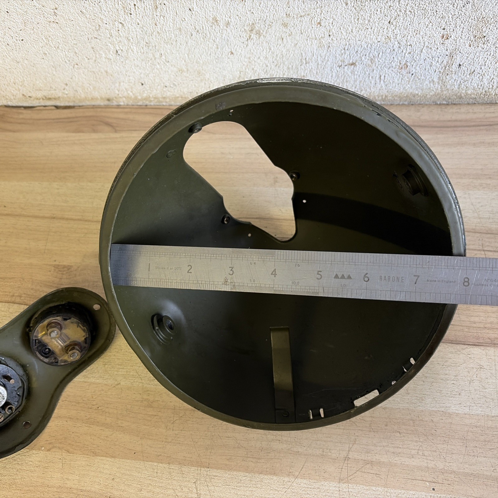 VINTAGE LUCAS 8 INCH MOTORCYCLE HEADLAMP WITH AMMETER AND SWITCH VINTAGE LUCAS 8 INCH MOTORCYCLE HEADLAMP WITH AMMETER AND SWITCH