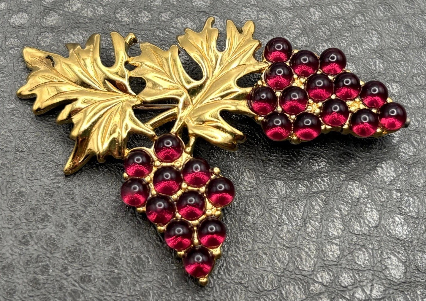 Vintage Monet Grape Cluster Red Glass Cabochon Brooch Pin Gold Tone