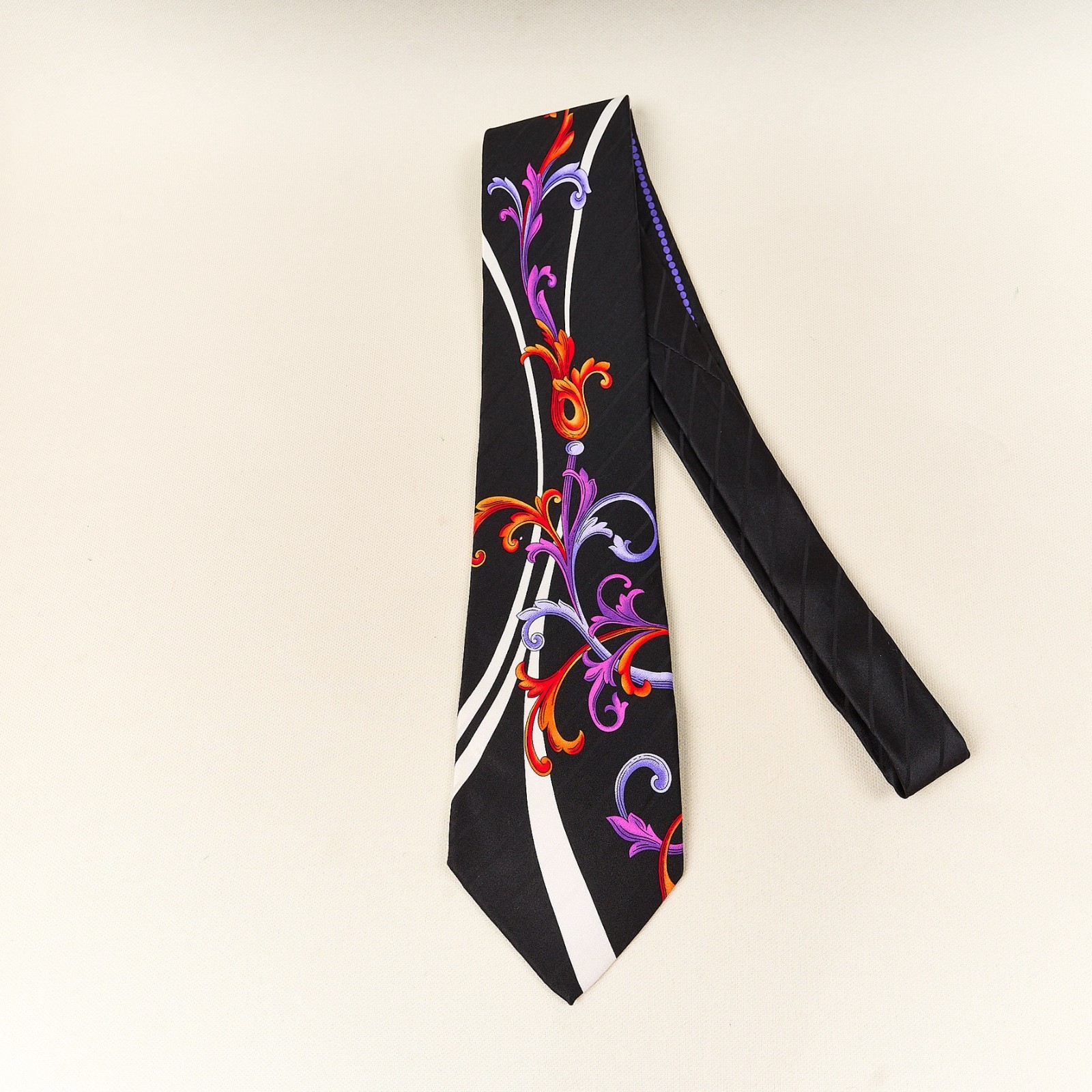 Vitaliano Pancaldi Silk Tie Black Abstract Floral Hand Made Italy 3.75 x 60.5\ Vitaliano Pancaldi Silk Tie Black Abstract Floral Hand Made Italy 3.75 x 60.5\