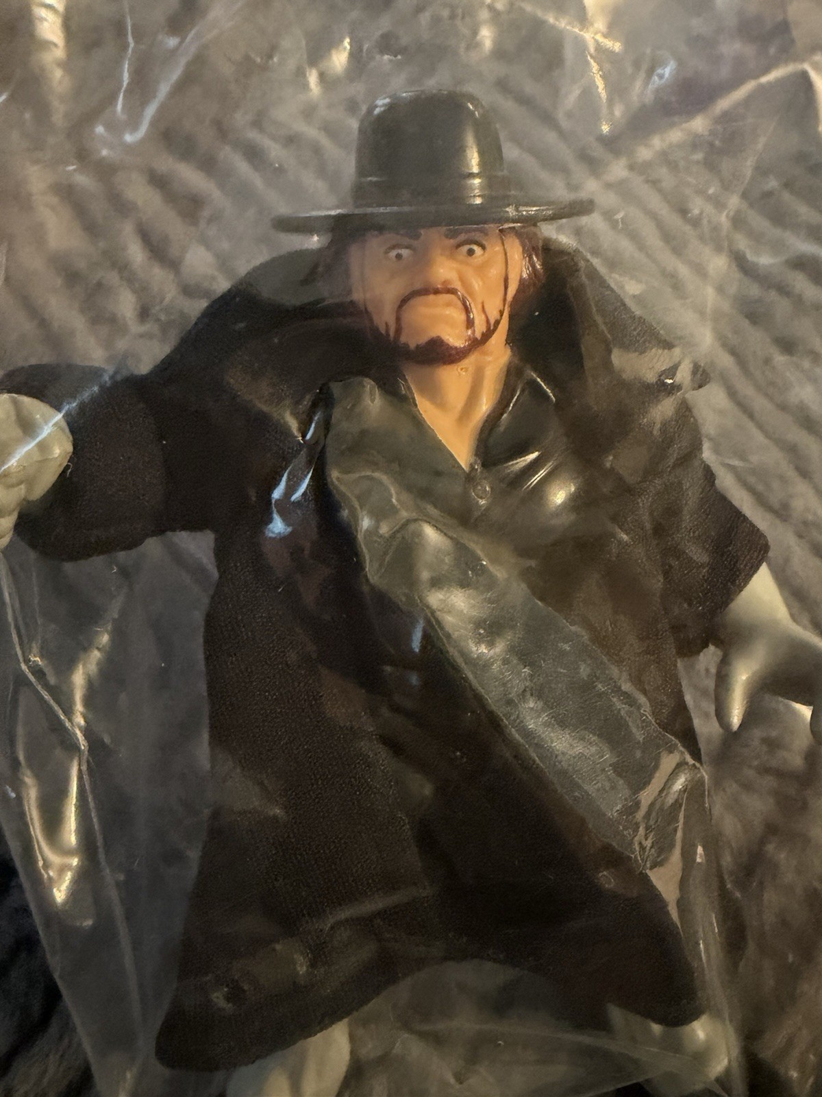 WWF Hasbro Undertaker Series 8 Red Card WITH COAT