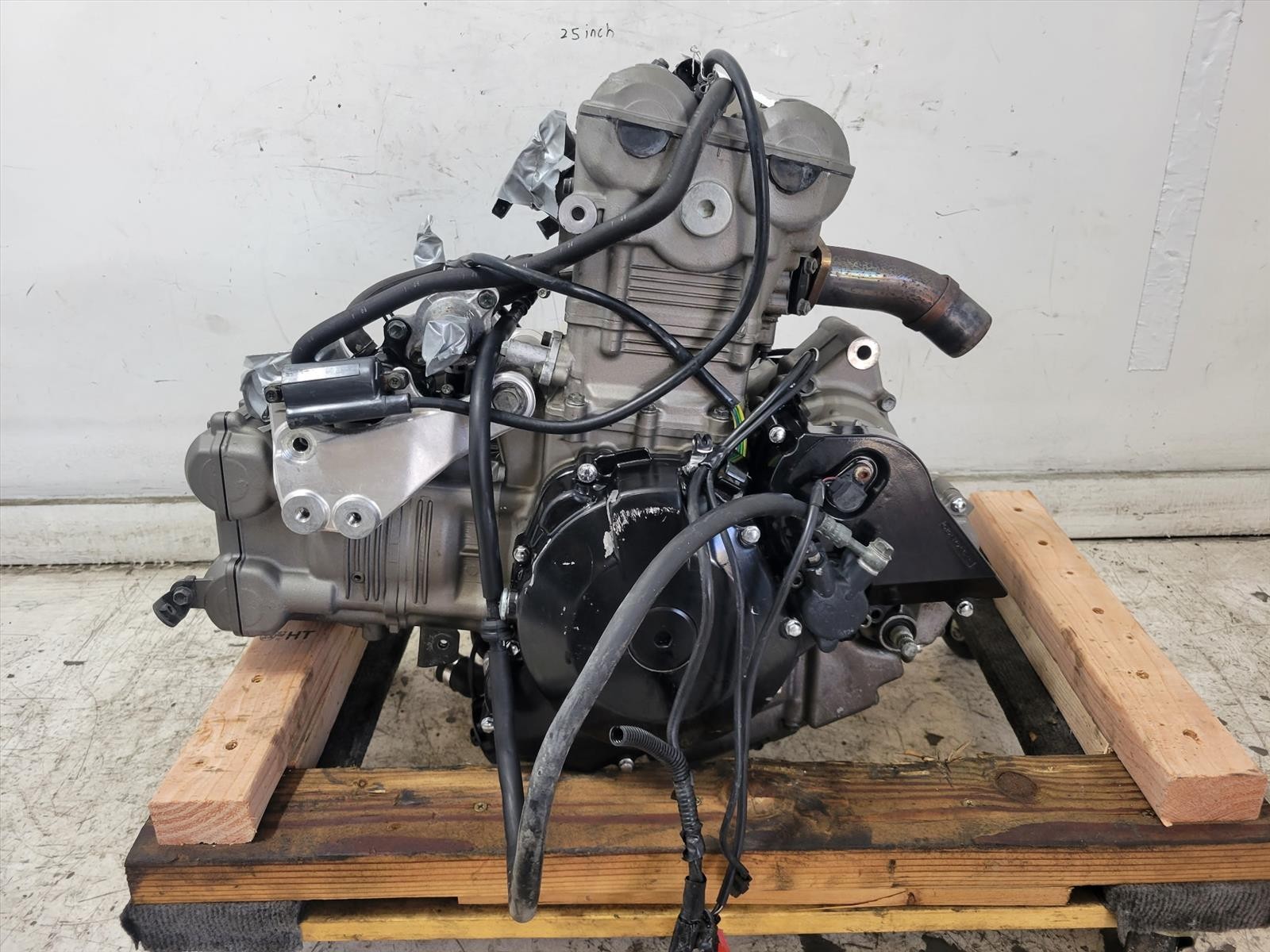 1998-2003 Suzuki TL1000R Engine Motor Longblock 23k miles 1998-2003 Suzuki TL1000R Engine Motor Longblock 23k miles