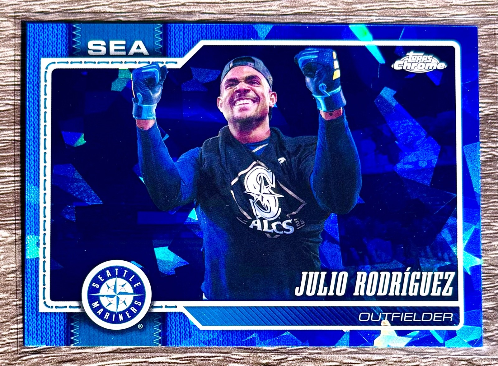 2026 Topps Chrome Sapphire Julio Rodriguez Image Variation Seattle Mariners 2026 Topps Chrome Sapphire Julio Rodriguez Image Variation Seattle Mariners