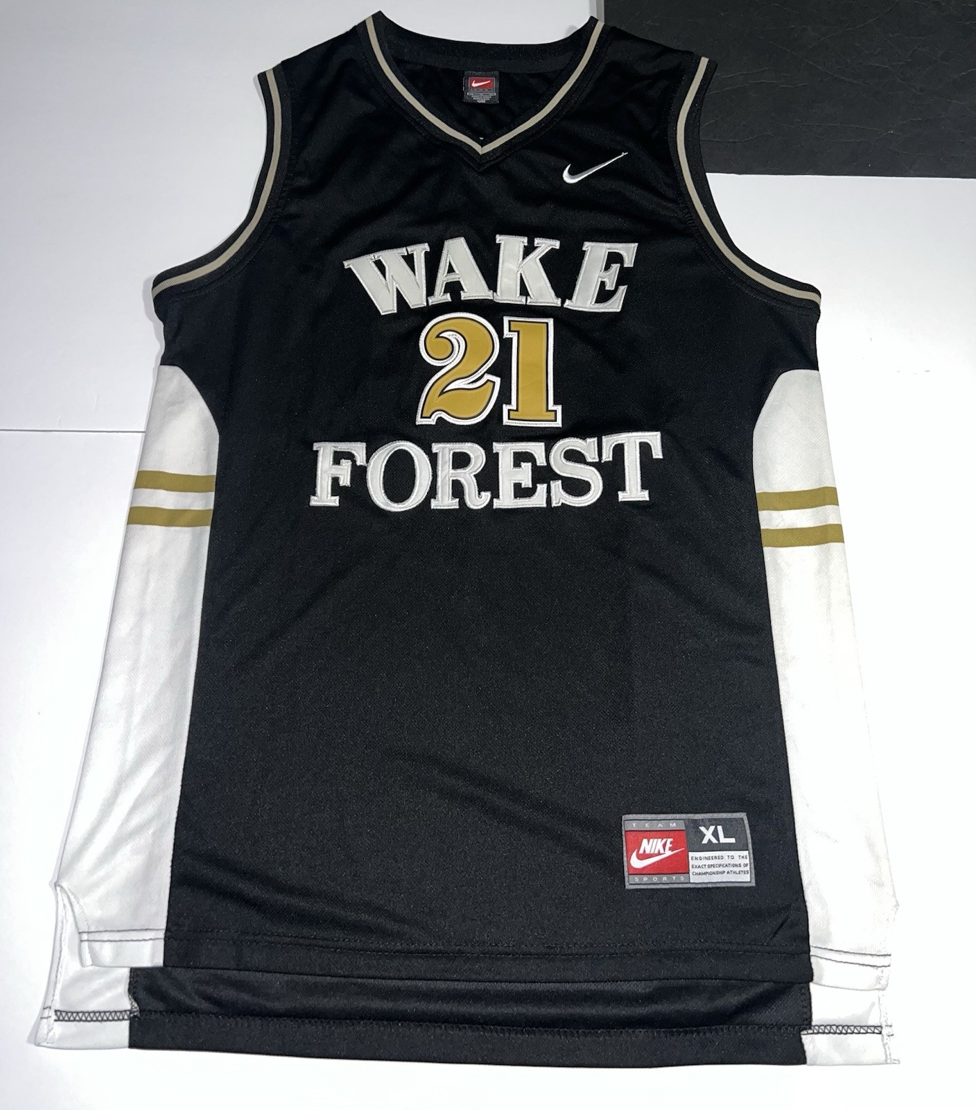 Nike Wake Forest Tim Duncan Jersey Size XL