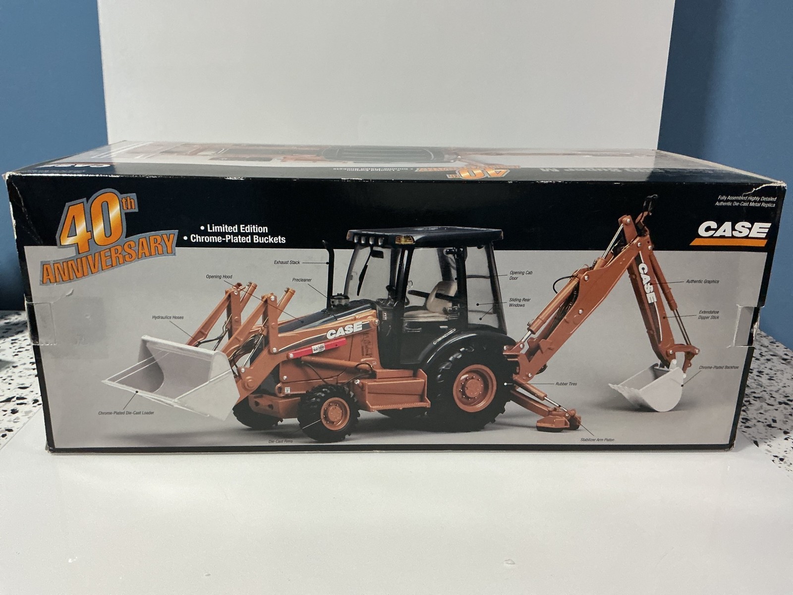 1:16 ERTL RC2 CASE 580 SUPER M BACKHOE CHROME BUCKETS
