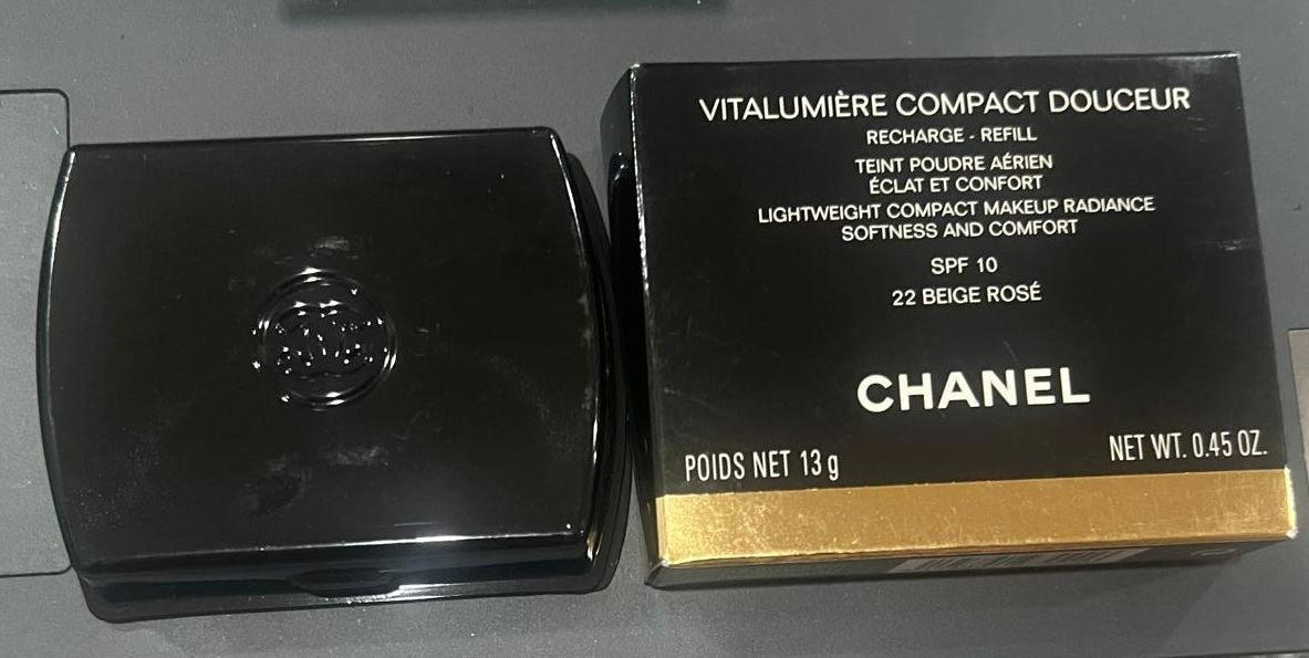 Chanel Vitalumiere Compact Douceur Recharge / Refil ~ 22 Beige Rose, NIB