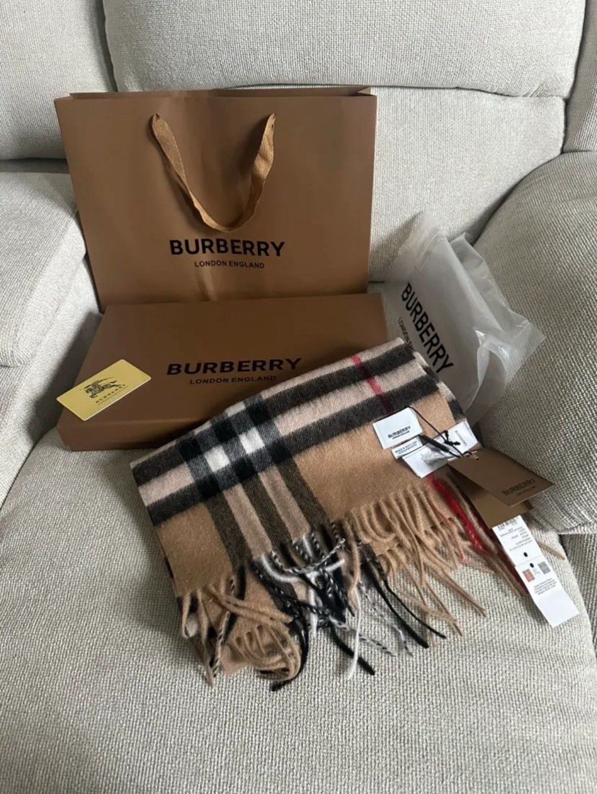 Burberry Cashmere CheckRectangle Scarf Beige Black Red.