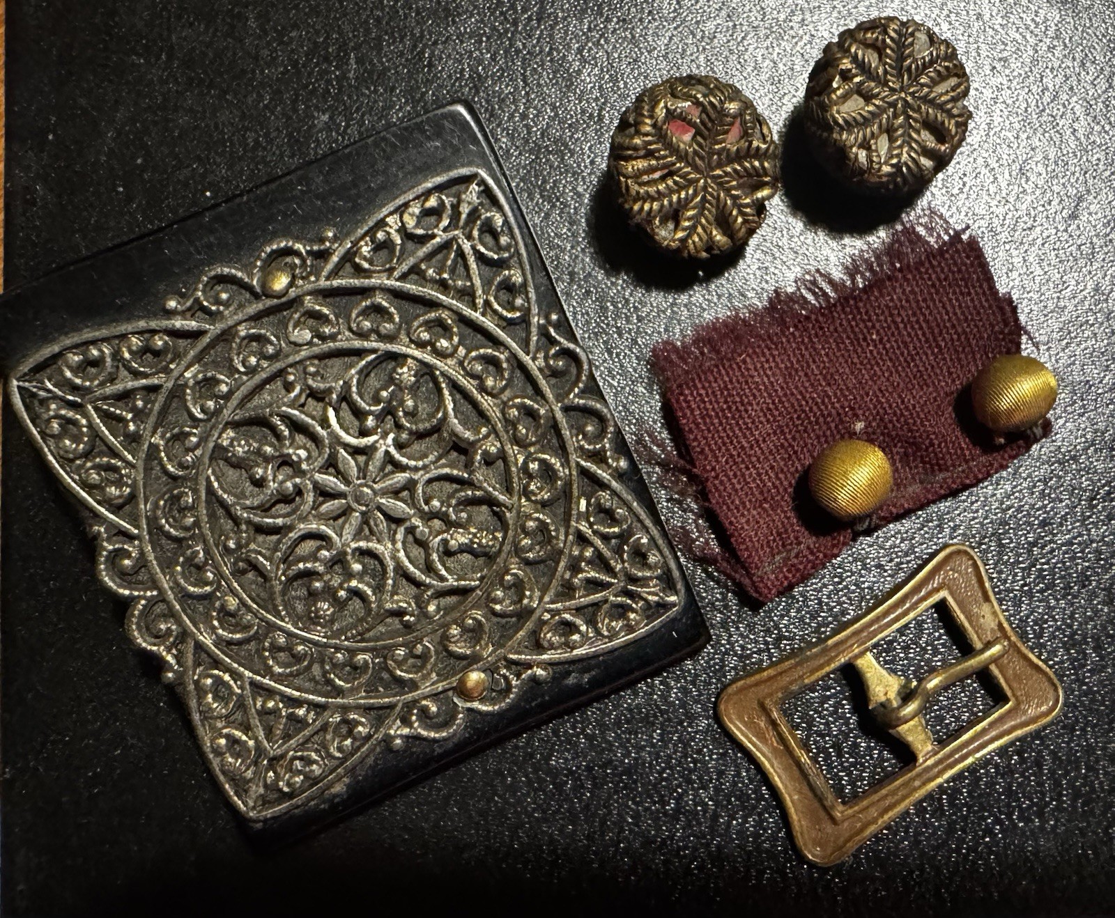 5 Vintage/ Antique Buttons and 1 Vintage/ Antique Buckle Lot  #4820