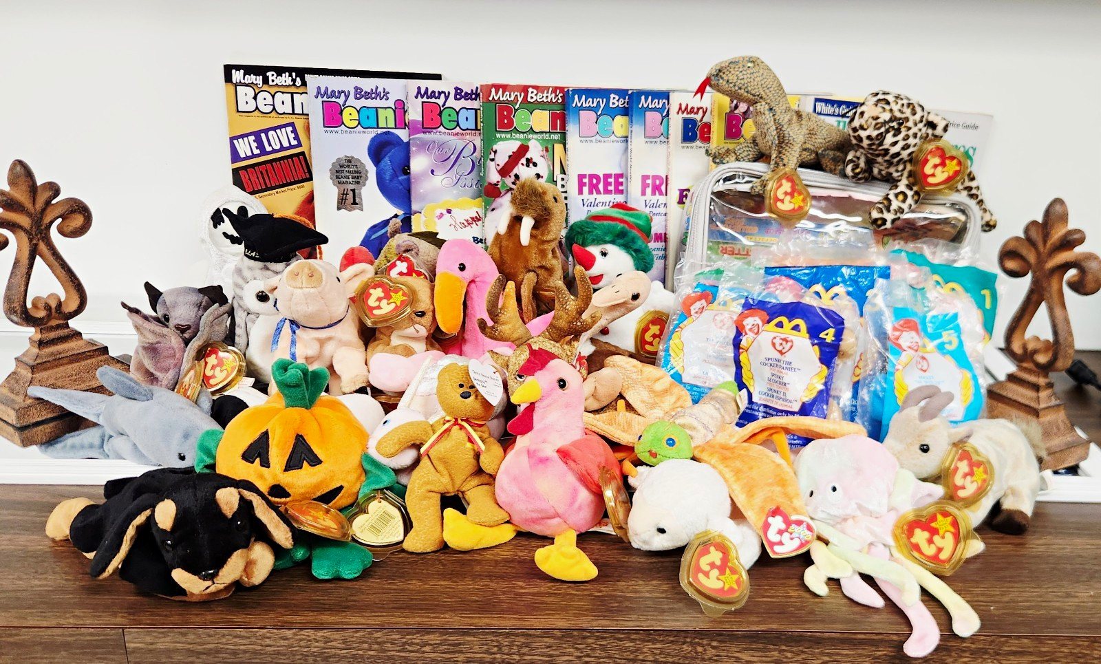 TY Beanie Babies Large Collector Lot Vintage Plush Teenies Magazines Club Items