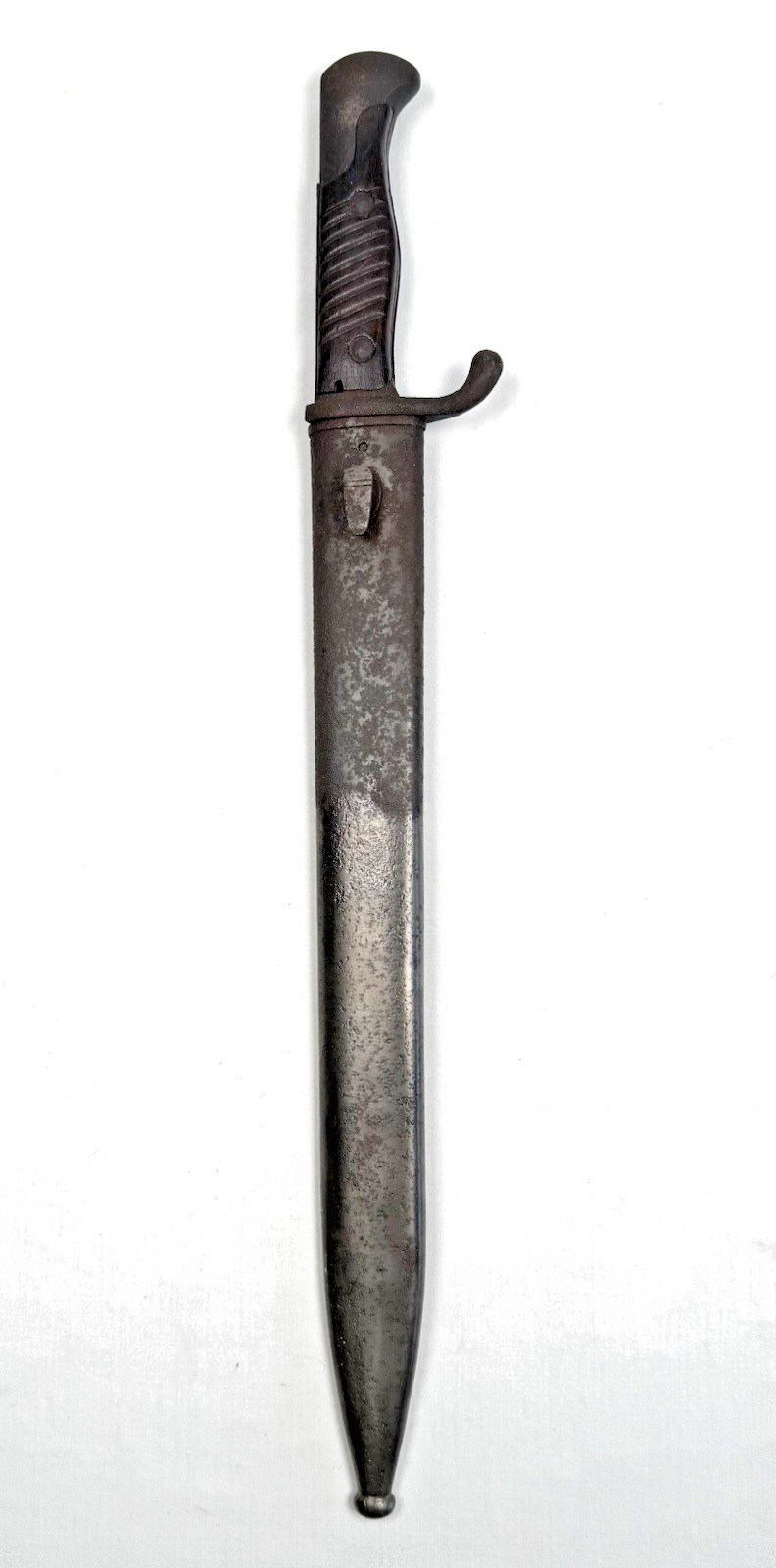 Original WWI German Army Butcher Blade Sawback Bayonet and Scabbard, Marked \