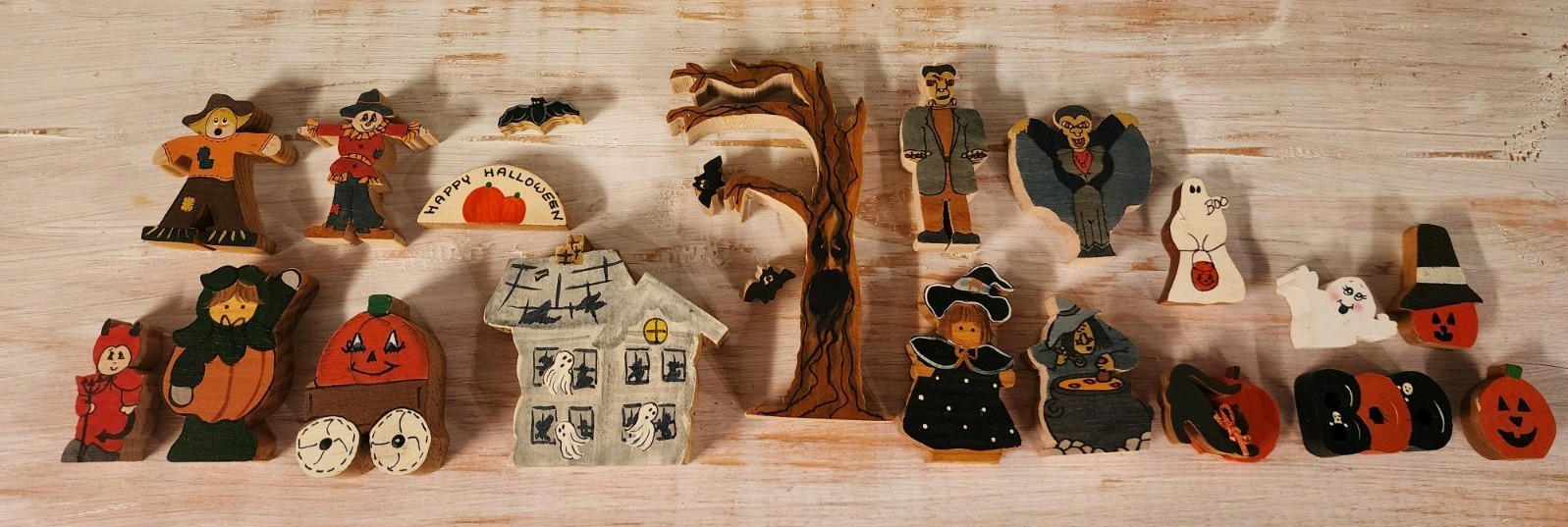 Vintage Wooden Hand Painted Halloween Trinket Shelf Figures Lot of 19 Vintage Wooden Hand Painted Halloween Trinket Shelf Figures Lot of 19