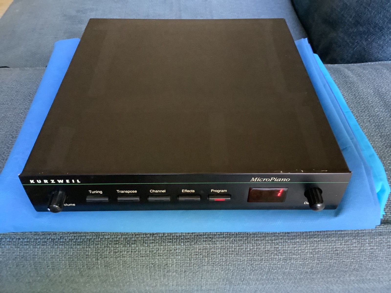 Kurzweil Micro Piano (MicroPiano) 32-Voice MIDI Sound Module Kurzweil Micro Piano (MicroPiano) 32-Voice MIDI Sound Module