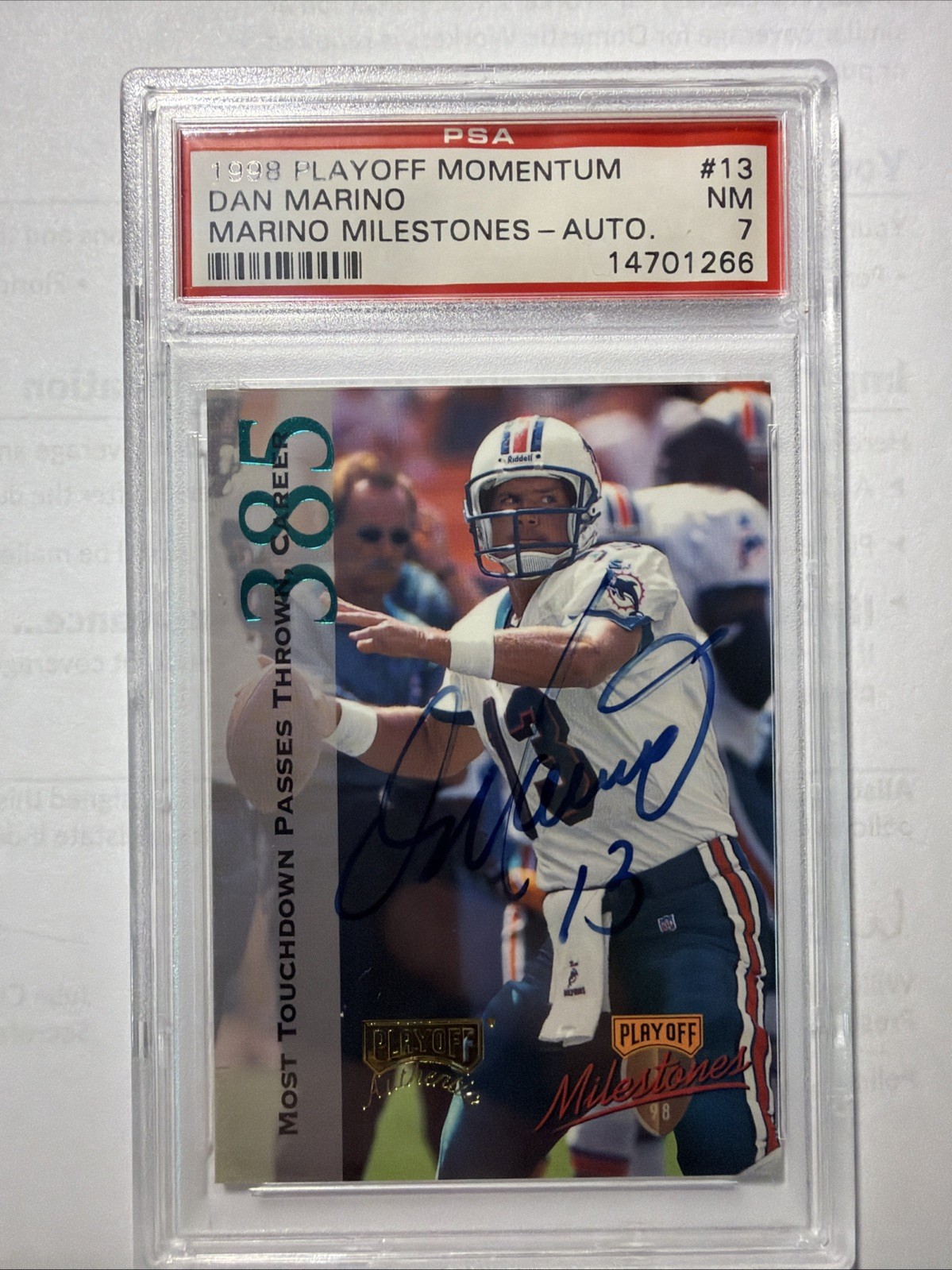 1998 PLAYOFF AUTHENTIC MILESTONES DAN MARINO SIGNATURE CARD # 13. PSA 7 1998 PLAYOFF AUTHENTIC MILESTONES DAN MARINO SIGNATURE CARD # 13. PSA 7