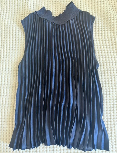 Nanette Lepore Medium Navy Blue Sleeveless Accordion Pleat Blouse sz L Tank Top