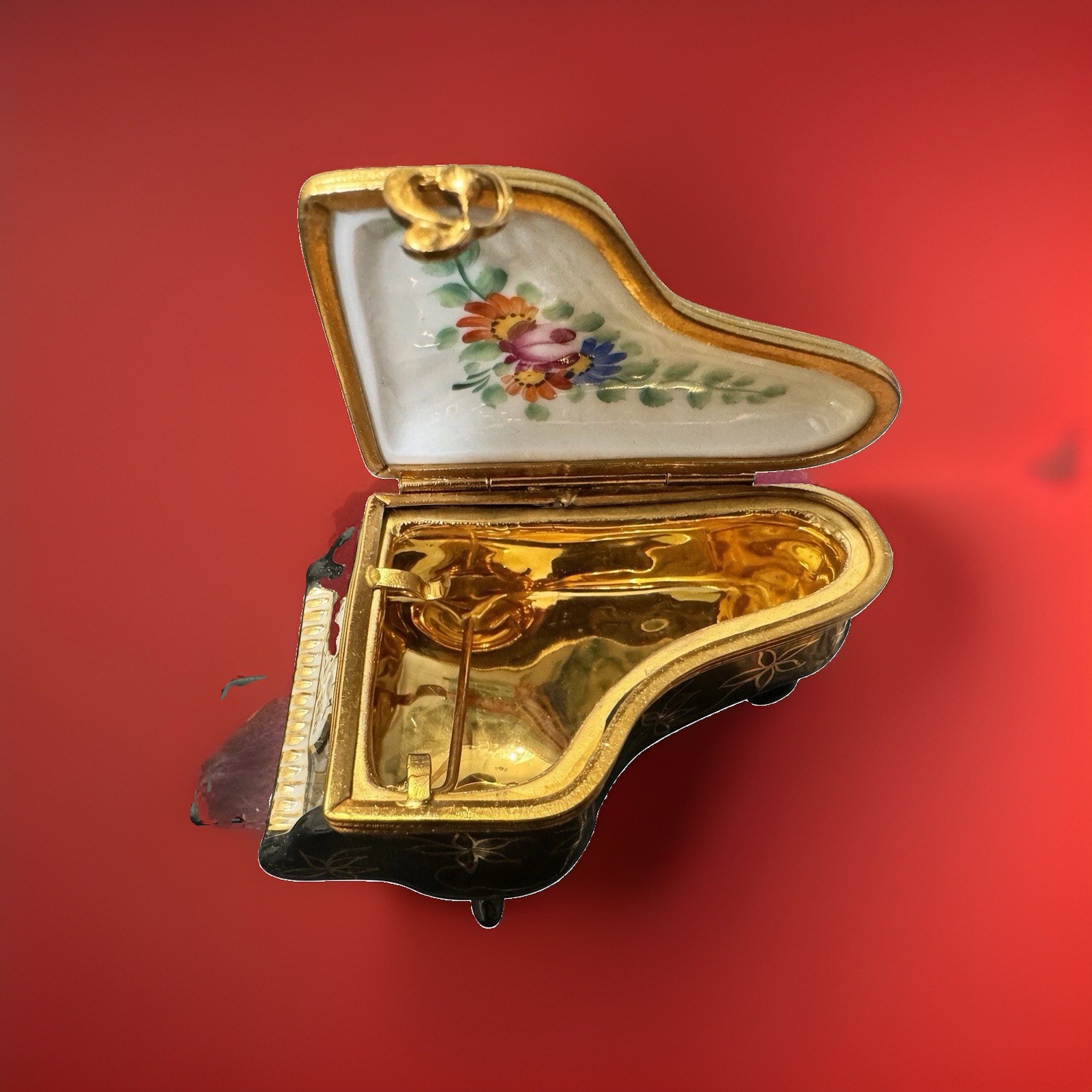 *NWOB* Limoges EXIMIOUS Peint Main Grand Piano Trinket W/ Bench (#56 of 750) LE *NWOB* Limoges EXIMIOUS Peint Main Grand Piano Trinket W/ Bench (#56 of 750) LE