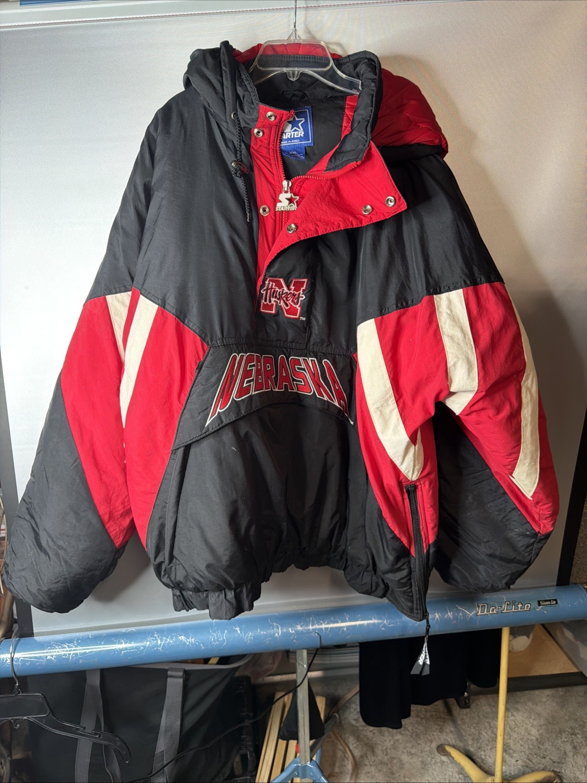 Nebraska Cornhuskers Starter Jacket Mens XXL Black Red Puffer Hooded Pullover Nebraska Cornhuskers Starter Jacket Mens XXL Black Red Puffer Hooded Pullover