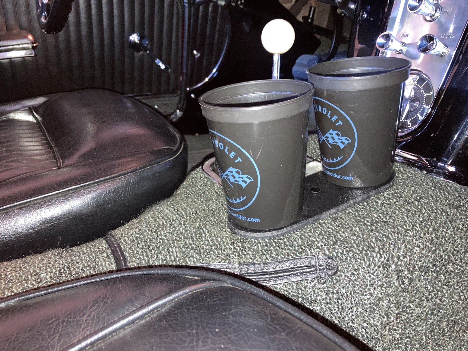 Corvette cupholders C1 Model years 1956 to 1962 . Easily installed in / out.