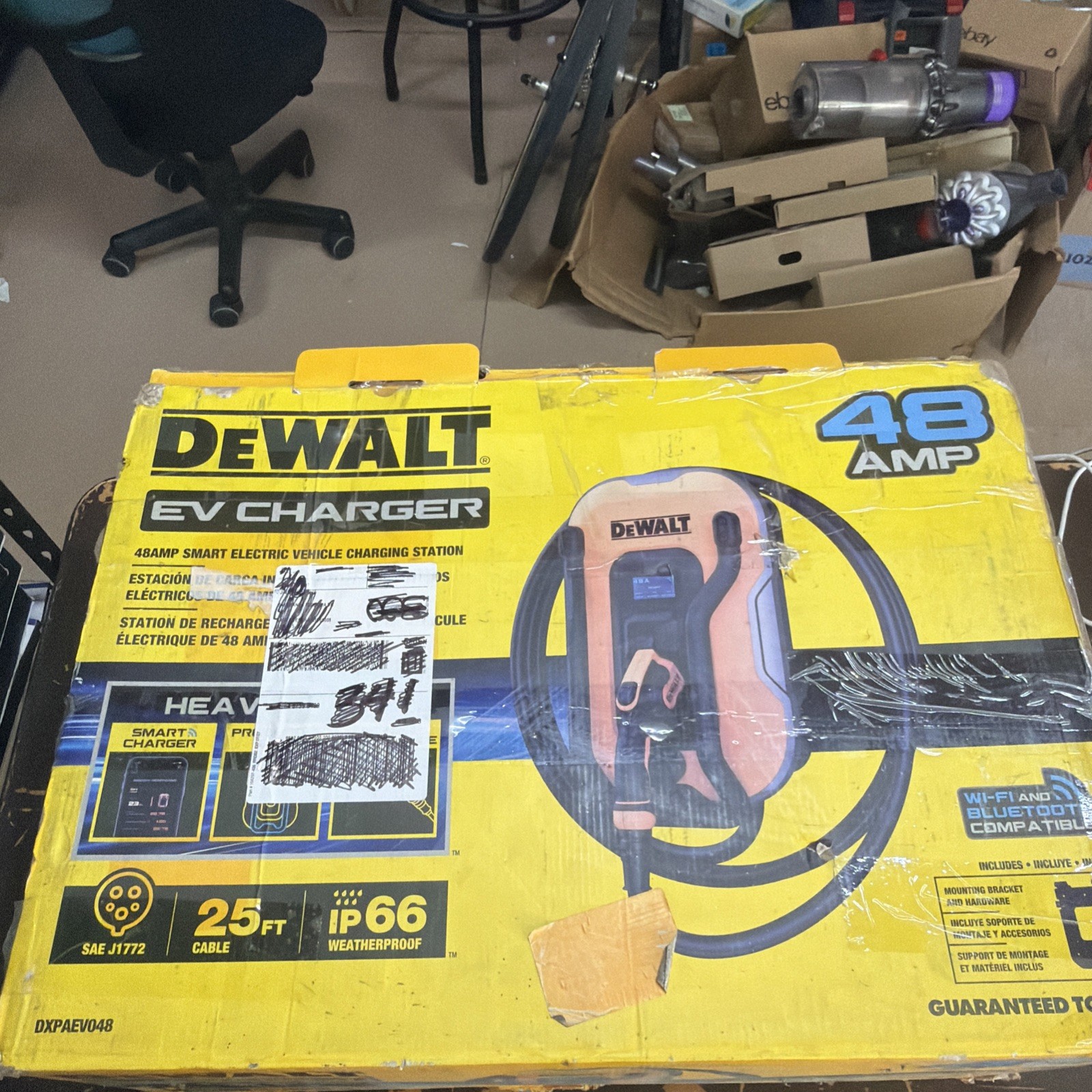 DEWALT Level-2 Wall Mounte Electric Vehicle EV Charge 48 Amps (MISSING HARDWARE)