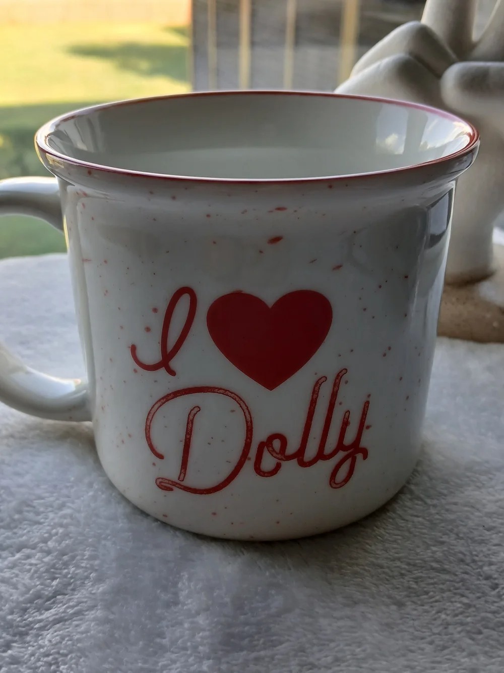 Dolly Parton Authentic 16 oz. Ceramic Coffee Mug - \