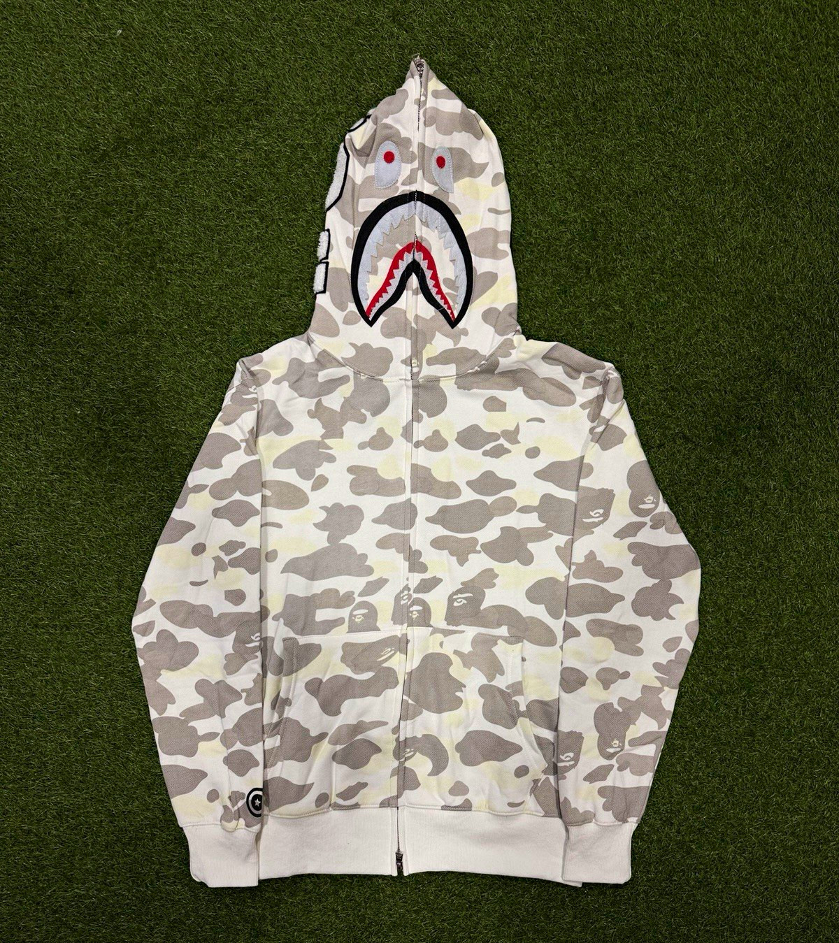 A Bathing Ape BAPE White Camo Shark Full Zip Hoodie Men\'s Sz S
