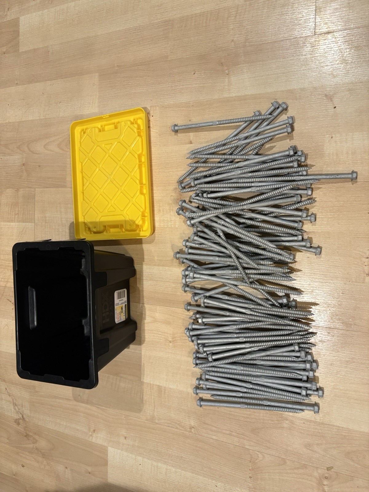 100 Pieces of Simpson Strong-Tie SDS25600 Heavy-Duty 1/4\ 100 Pieces of Simpson Strong-Tie SDS25600 Heavy-Duty 1/4\