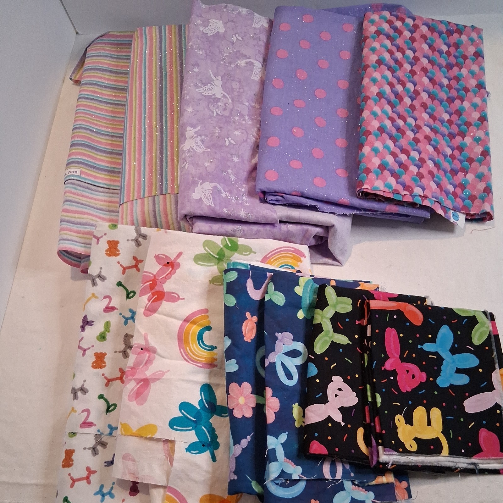  2.8 lb Novelty Fabric Remnants Scraps  Sewing cotton Quilting balloon animals +