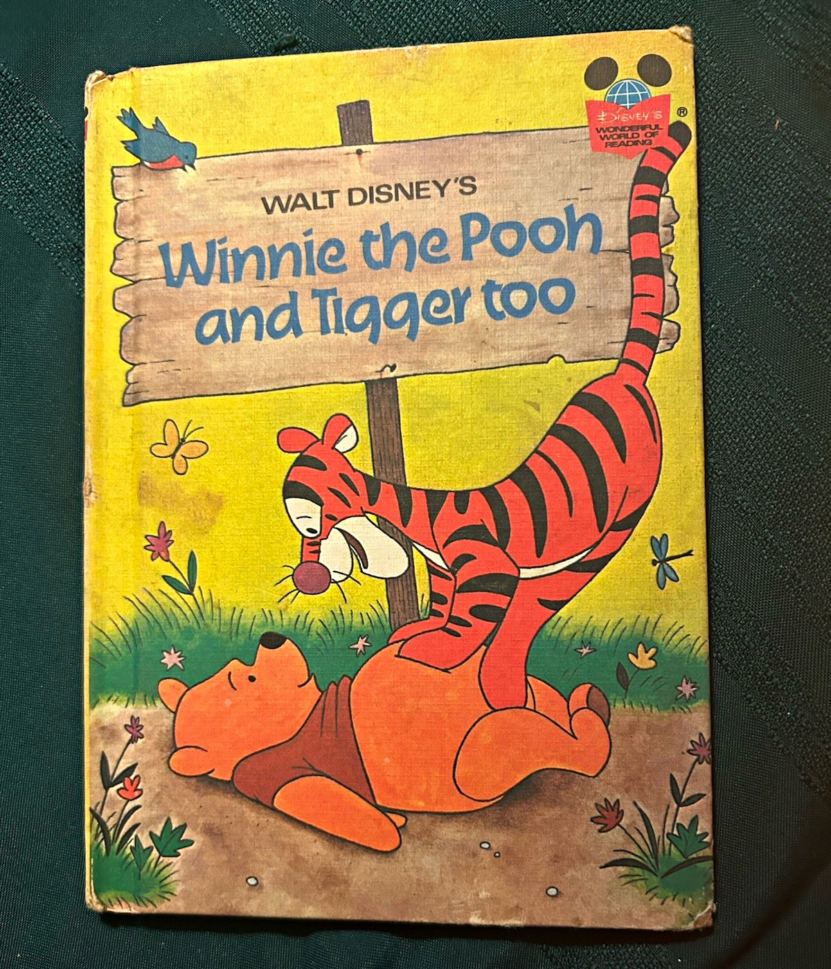 Walt Disney Winnie the Pooh and Tigger Too Book 1975 Winnie the Pooh