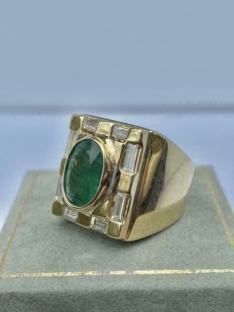 Vintage Men\'s 5.00ct Lab-Created Green Emerald Ring In 14K Yellow Gold Plated